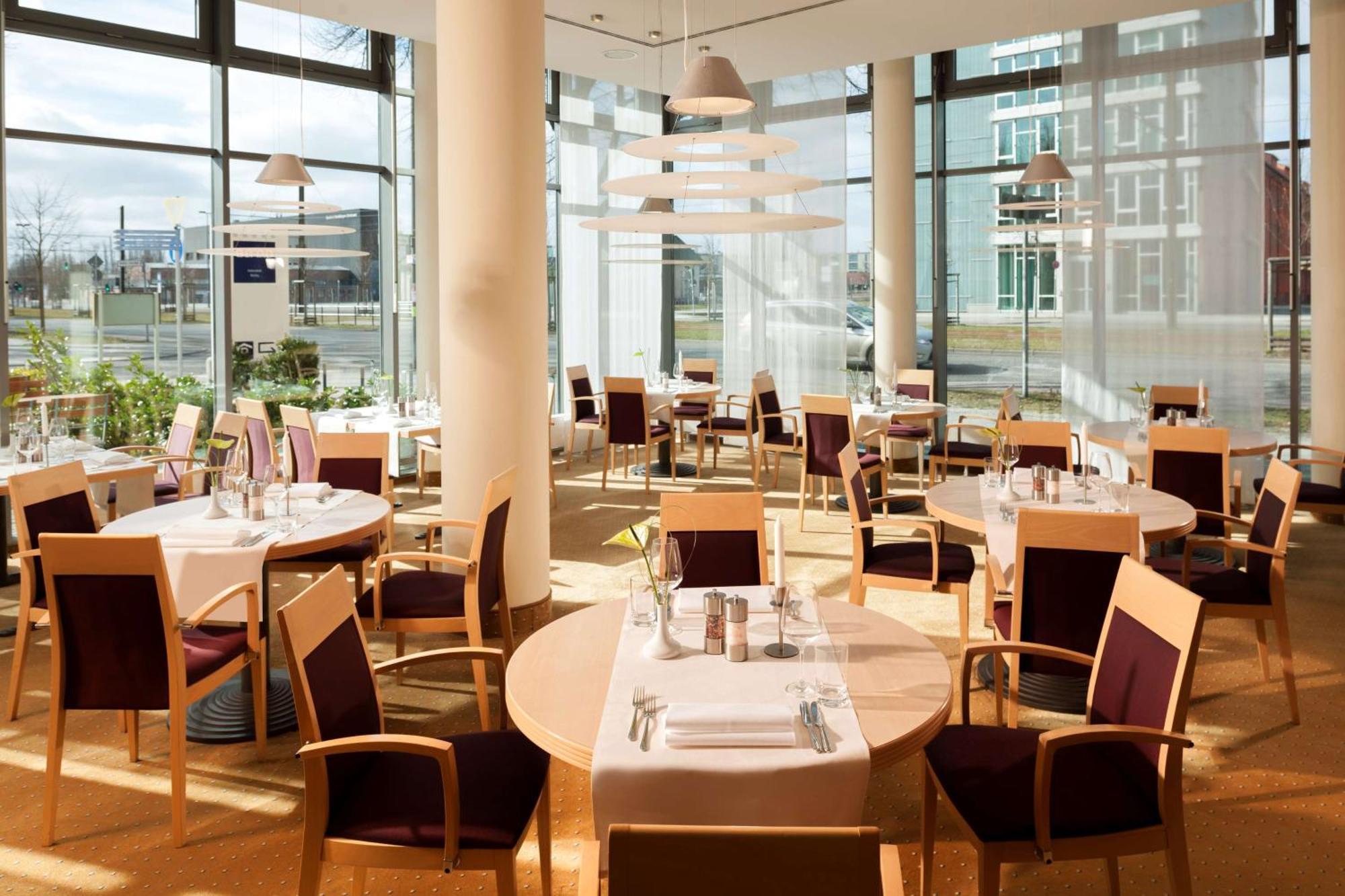 Essential By Dorint Berlin-Adlershof Hotel Exterior foto